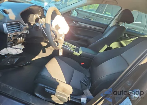 2022 Honda Accord Lx z USA, uszkodzony, nr VIN 1HGCV1F17NA071557